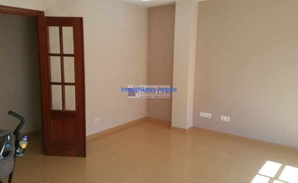 PISO REF.02077