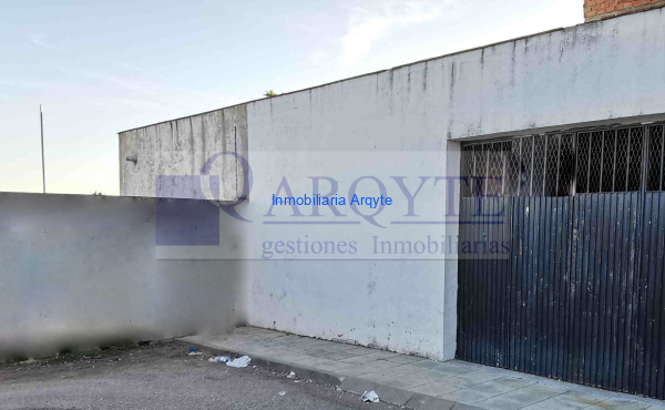 COCHERA REF.02255